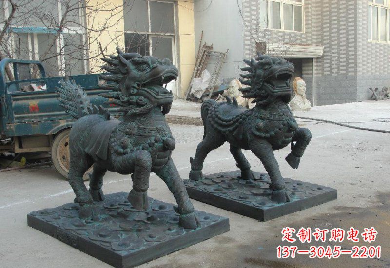 信阳唯美雕塑:青铜立式麒麟