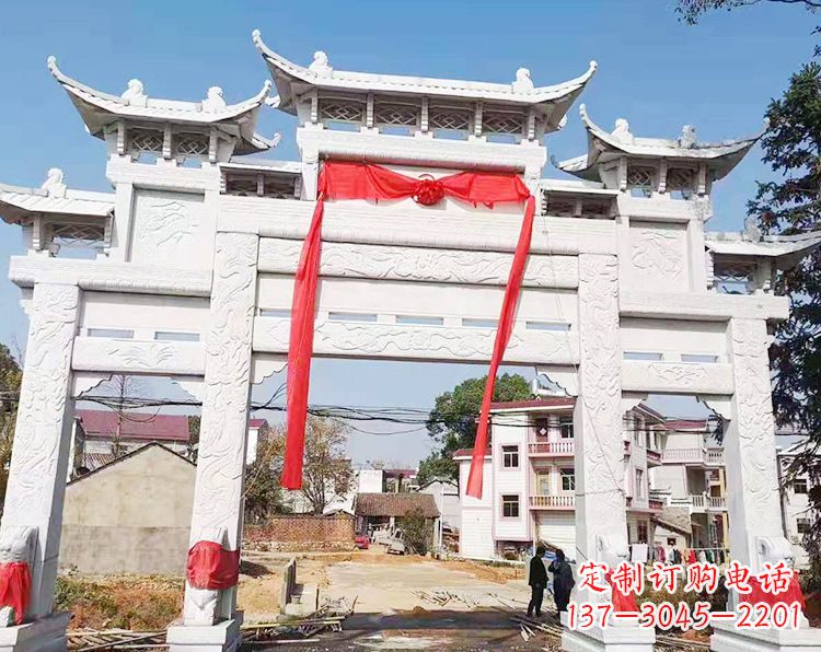 信阳三门三楼石雕牌坊：专业定制牌坊雕塑