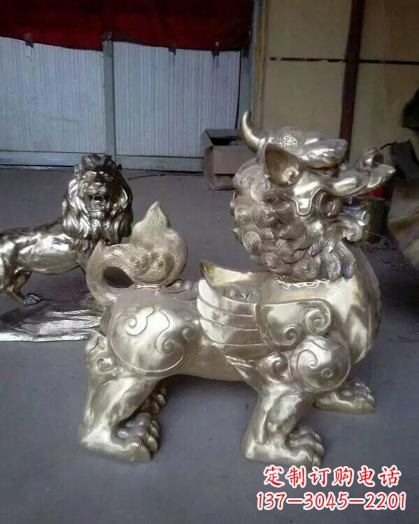 信阳中领雕塑:貔貅铜雕精致雕塑