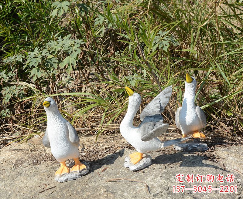 信阳抗美援朝烈士陵园和平鸽雕塑——倾诉历史的象征