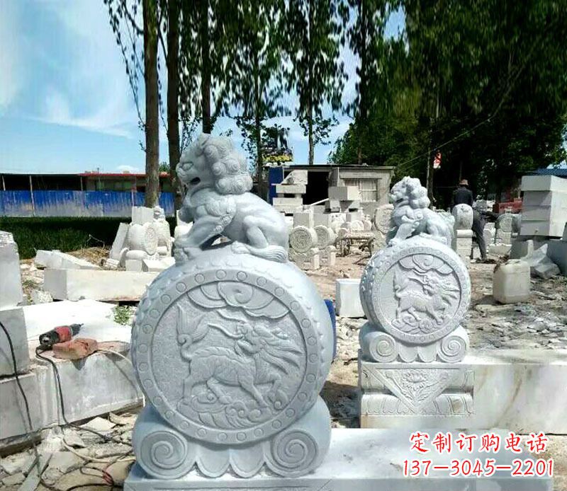 信阳狮子抱鼓石招财门墩石雕,铸就心愿