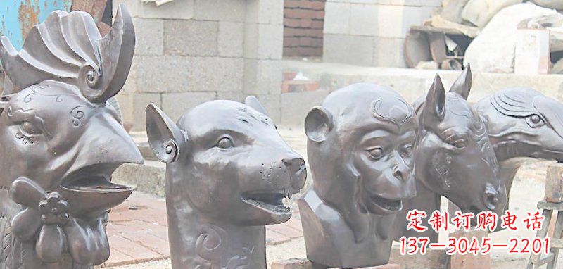 信阳十二生肖铜雕,独特的动物雕塑