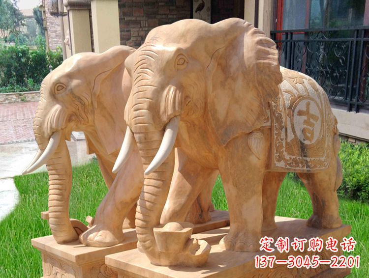 信阳石雕大象风水的精美雕塑