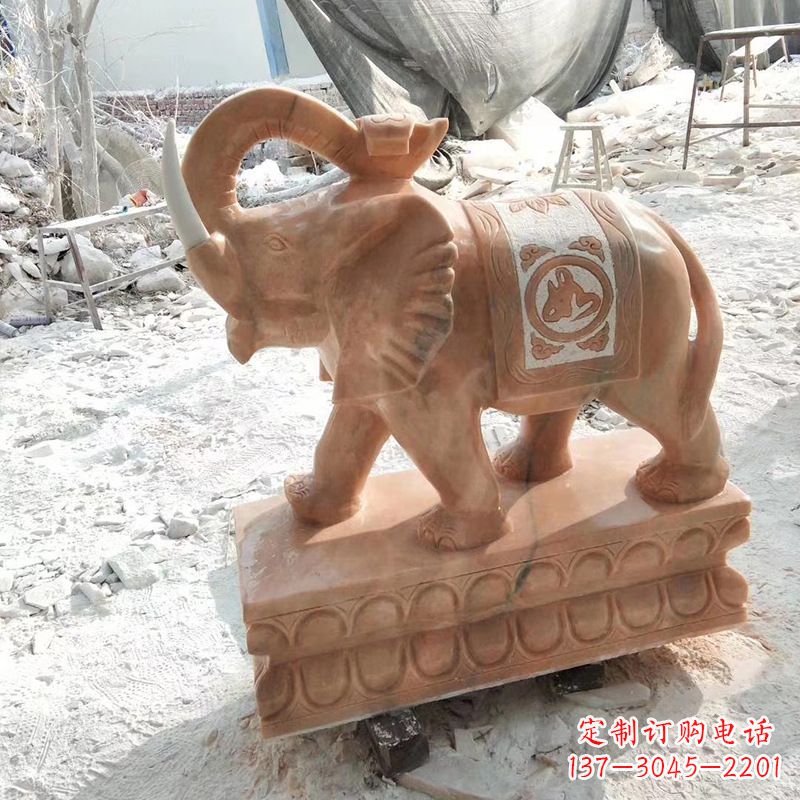 信阳千百年大象雕塑,唤来招财、吉祥、安康