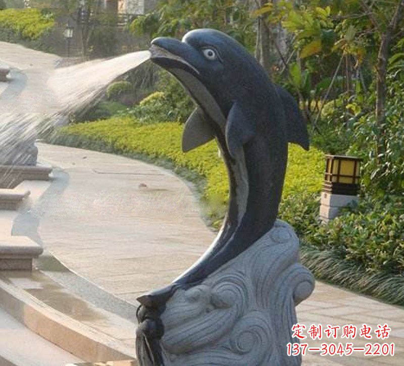 信阳海豚雕塑:惊艳世间,把精灵捧在掌心