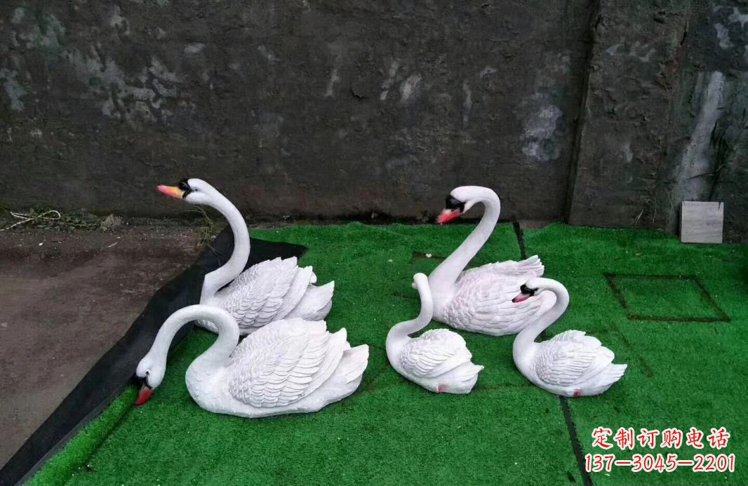 信阳精致细腻的石雕天鹅雕塑