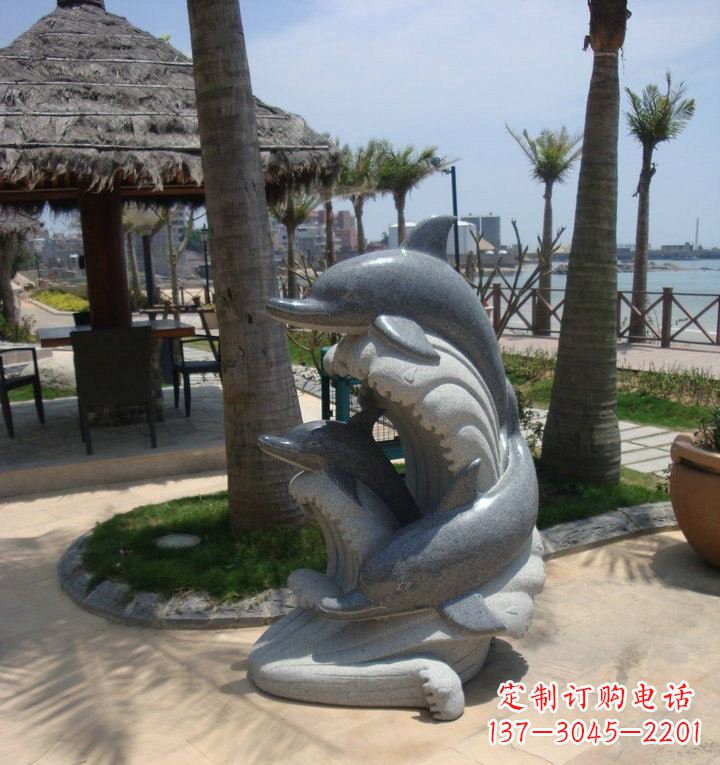 信阳海豚雕塑,让海洋之声带给你温暖
