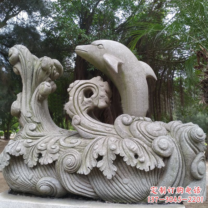 信阳精美的石雕海豚雕塑,为您的公园林营造出别具匠心的水景特色