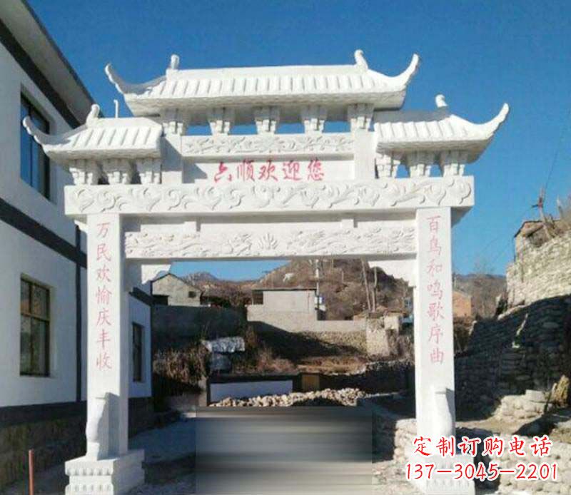 信阳牌坊雕塑:为景观增添独特灵气