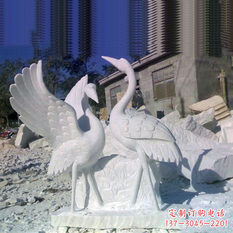 信阳石雕仙鹤低头
