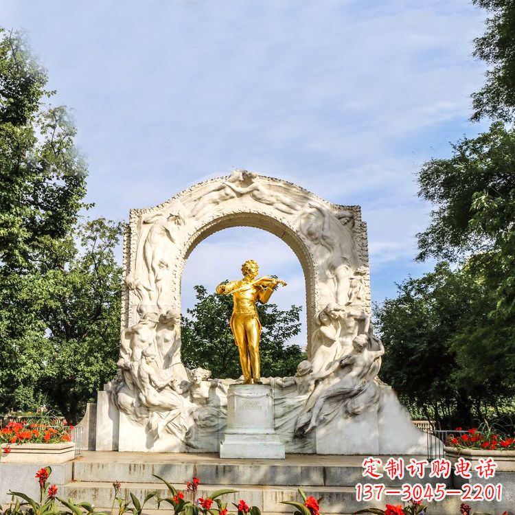 信阳世界名人古典主义作曲家莫扎特公园铜雕像