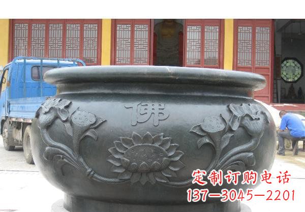 信阳水缸寺庙铜雕 (2)