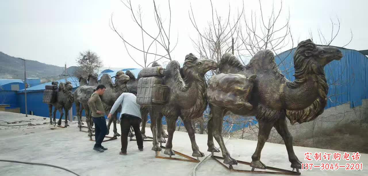 信阳丝绸之路骆驼雕塑