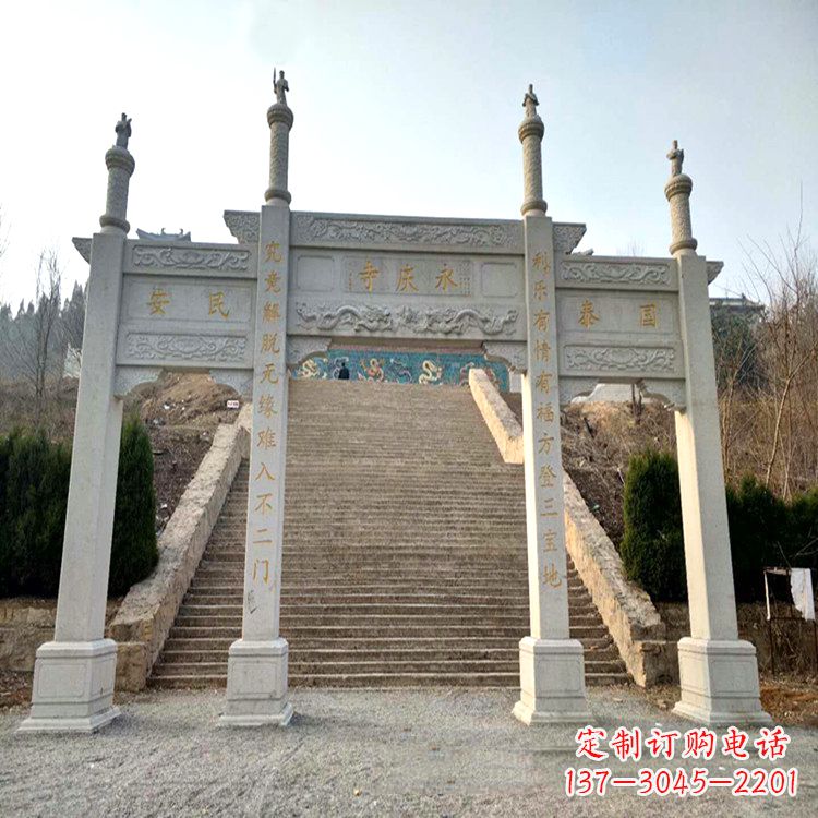 信阳寺庙入口无楼牌坊