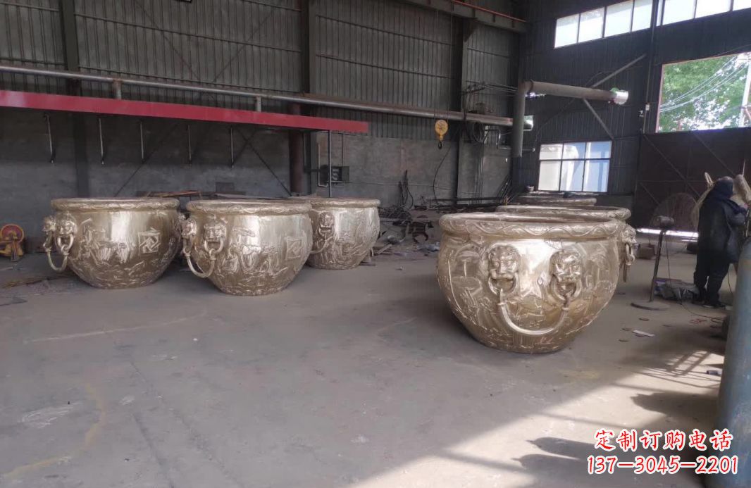 信阳寺庙水缸铜雕塑