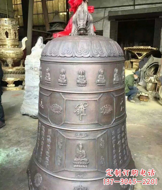 信阳寺庙铜雕钟铸铜钟雕塑