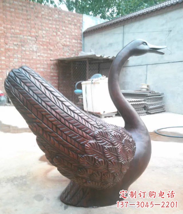 信阳天鹅公园天王动物铜雕