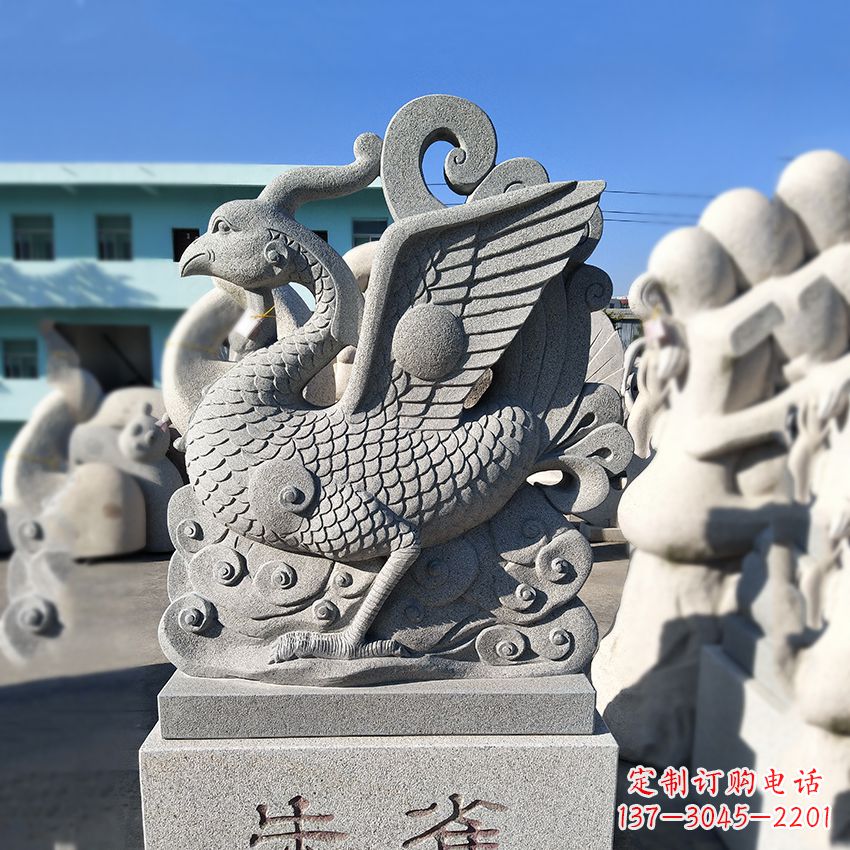 信阳天之四灵之朱雀神鸟砂岩石雕塑
