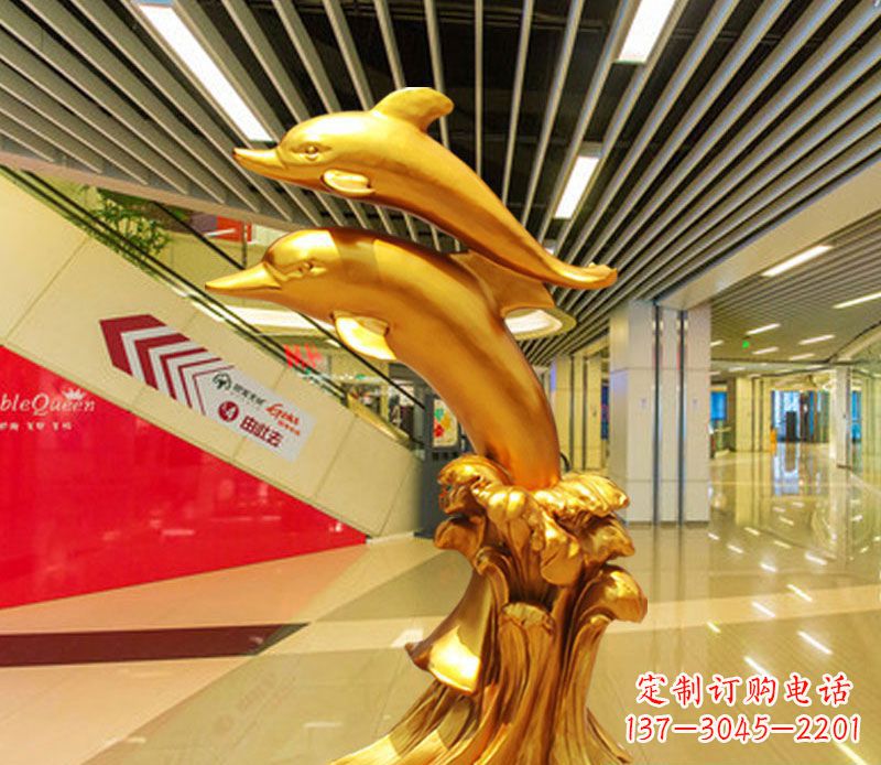信阳跳跃的海豚铜雕
