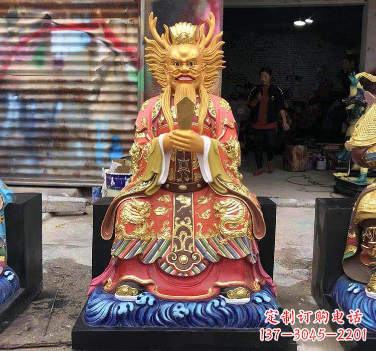 信阳铜雕彩绘坐式龙王