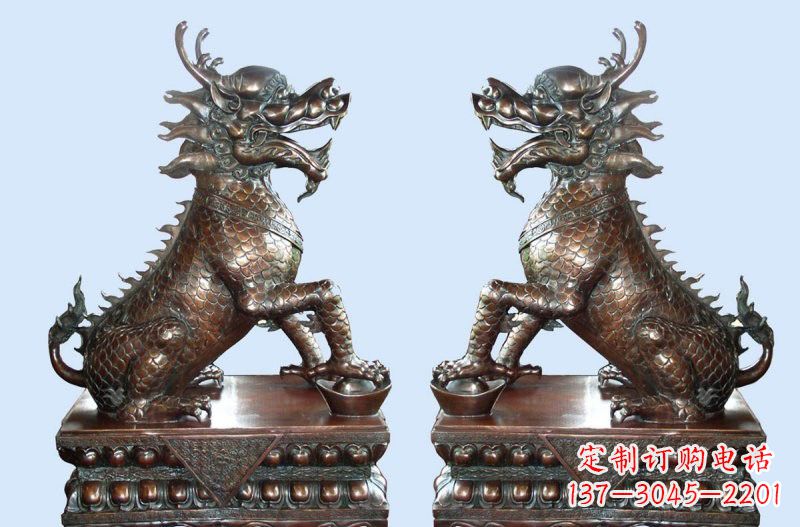 信阳铜雕踩元宝招财麒麟