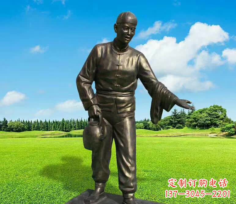 信阳铜雕店小二人物雕塑1