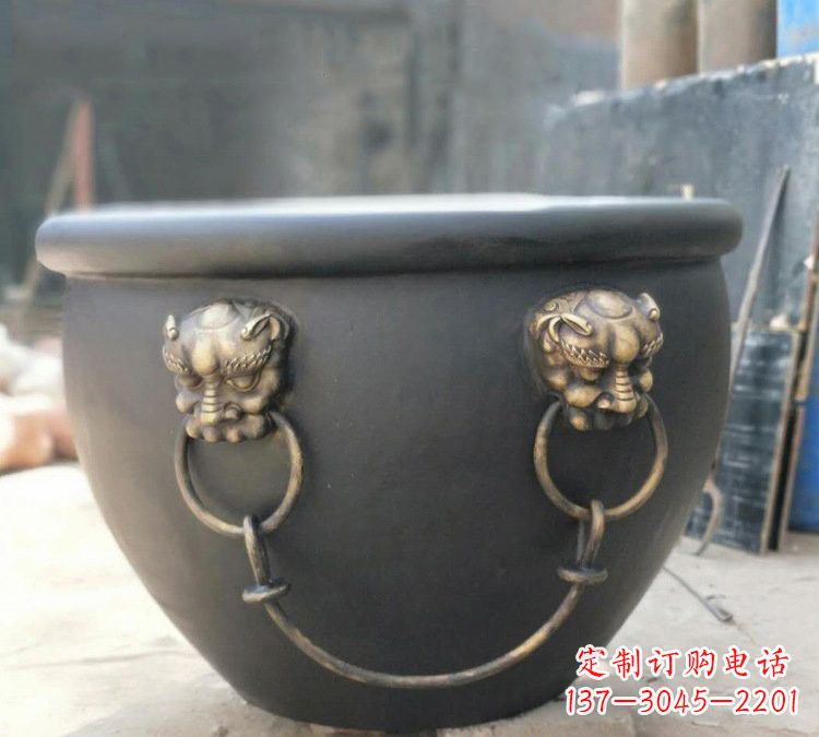 信阳铜雕故宫水缸