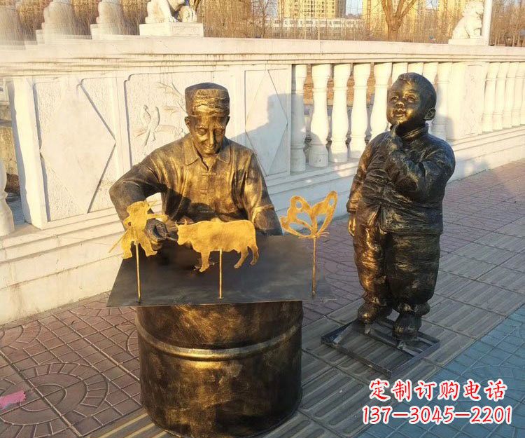 信阳铜雕画糖人的人物