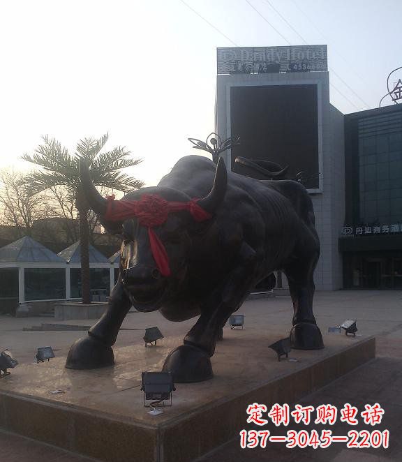 信阳铜雕牛公园动物雕塑