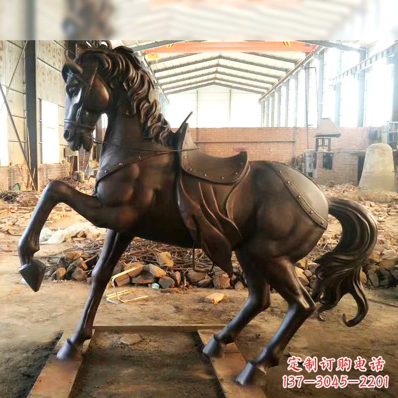 信阳铜雕战马