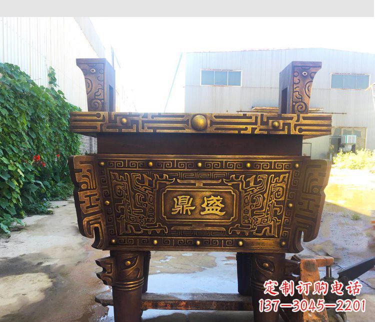 信阳铜雕招财鼎盛香炉