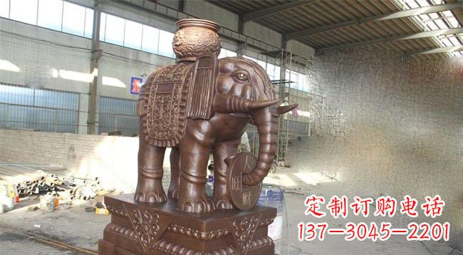 信阳驮宝大象铜雕