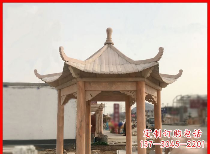 信阳晚霞红公园六角石雕凉亭