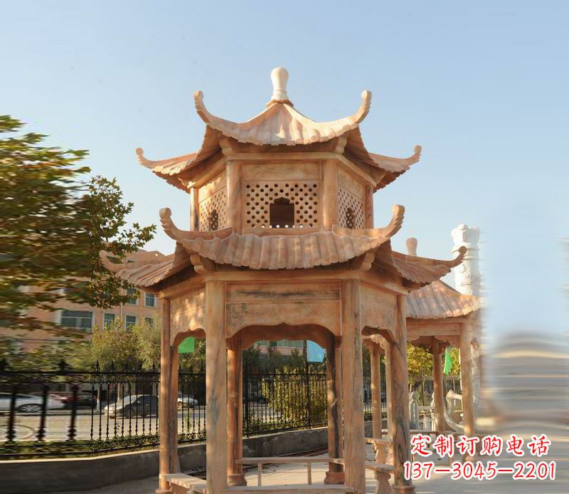信阳晚霞红景区休息凉亭