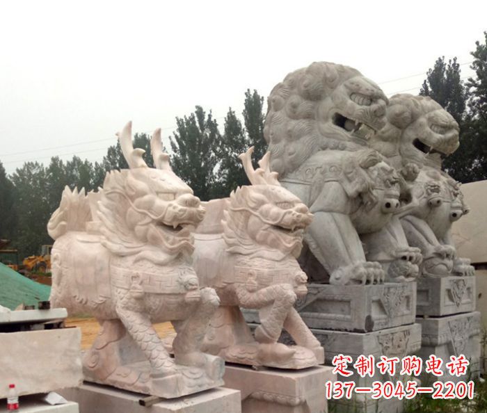 信阳晚霞红瑞兽麒麟石雕