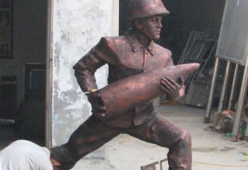 信阳铜雕炮弹战士，象征勇气和决心
