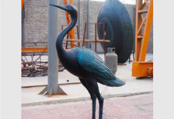 信阳青铜仙鹤雕塑：展现古典和谐之美