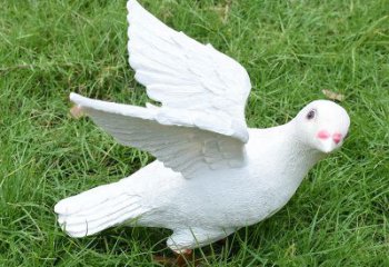 信阳象征和平的少女和平鸽雕塑