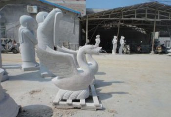 信阳中领雕塑：独具特色的天鹅喷水雕塑