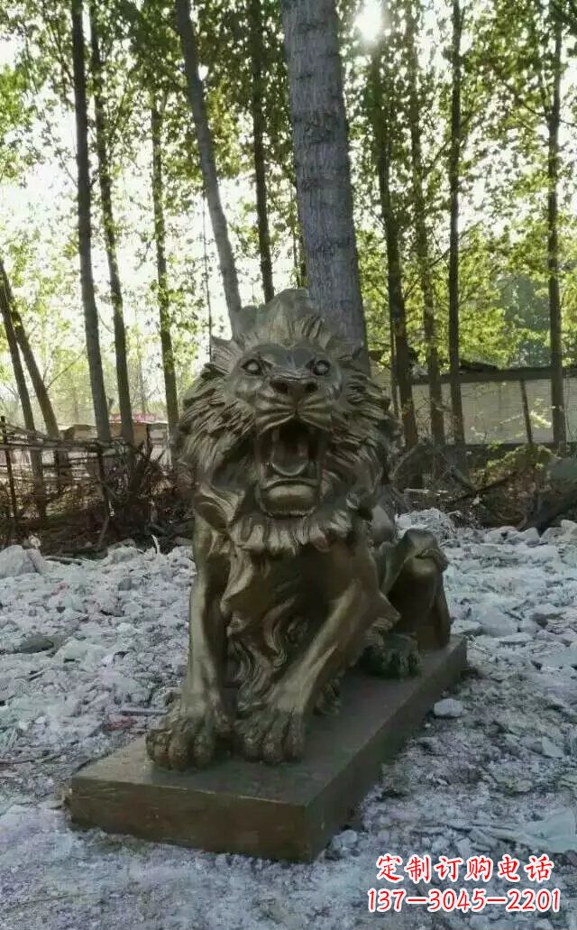 信阳卧着的西洋狮子铜雕 (2)