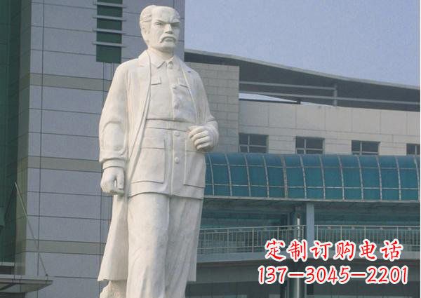 信阳西方名人白求恩石雕