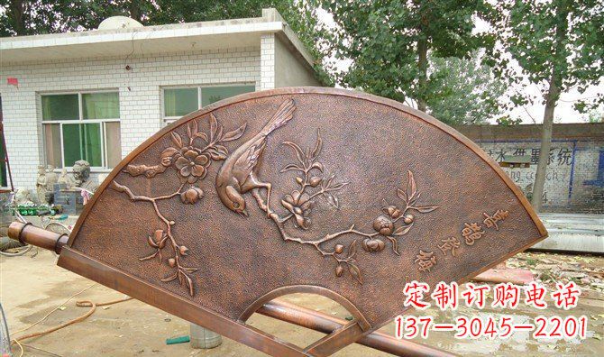 信阳喜鹊登梅扇子景观铜浮雕