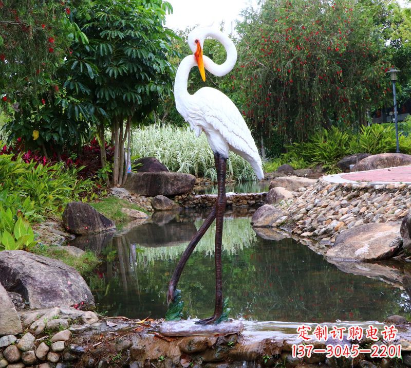 信阳仙鹤雕塑摆件