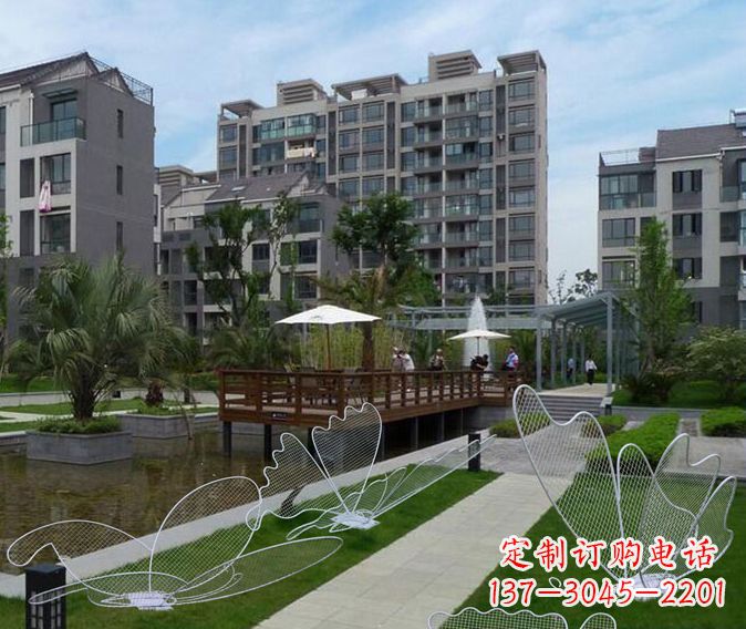 信阳小区不锈钢镂空蝴蝶雕塑