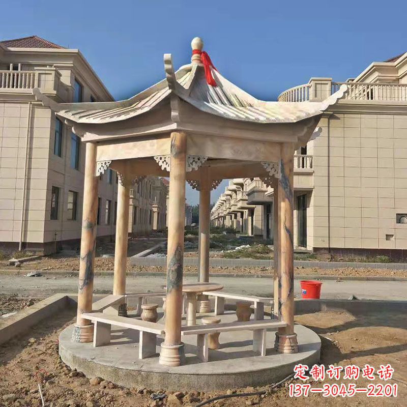 信阳小区庭院石雕凉亭