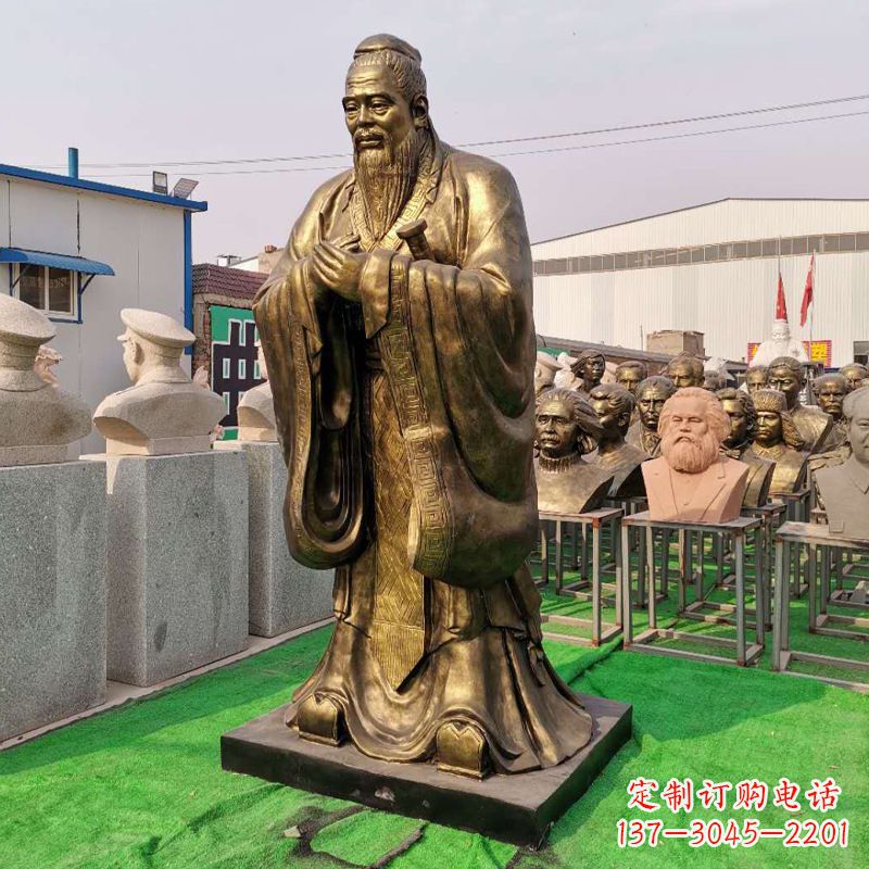 信阳校园的孔子石雕像