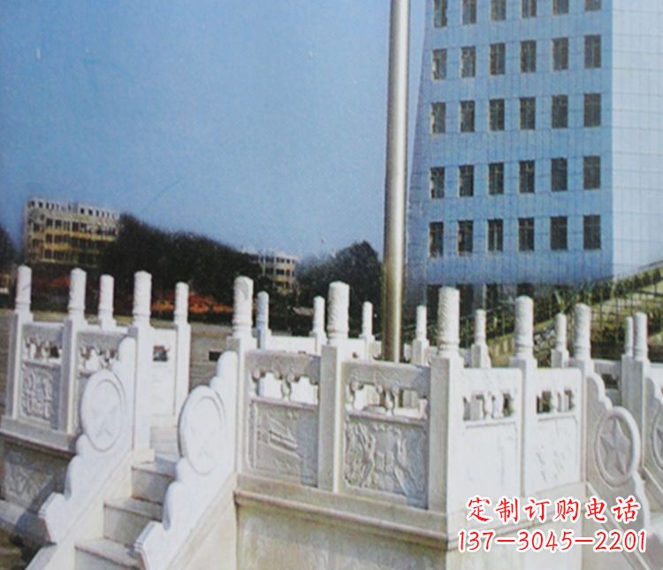 信阳校园汉白玉升旗台景观石雕