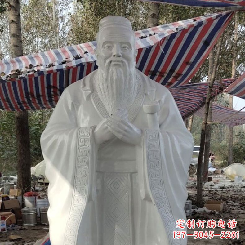 信阳校园孔子雕像