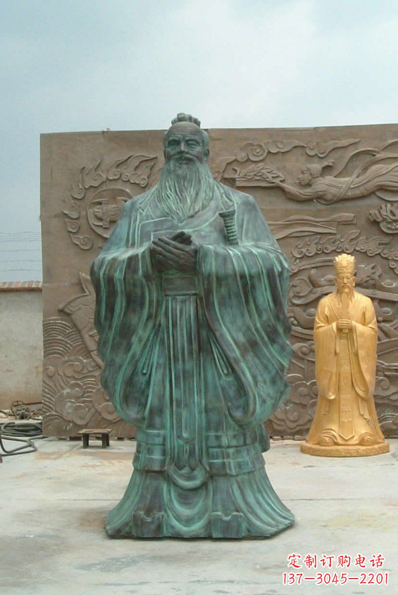 信阳校园青铜仿古孔子