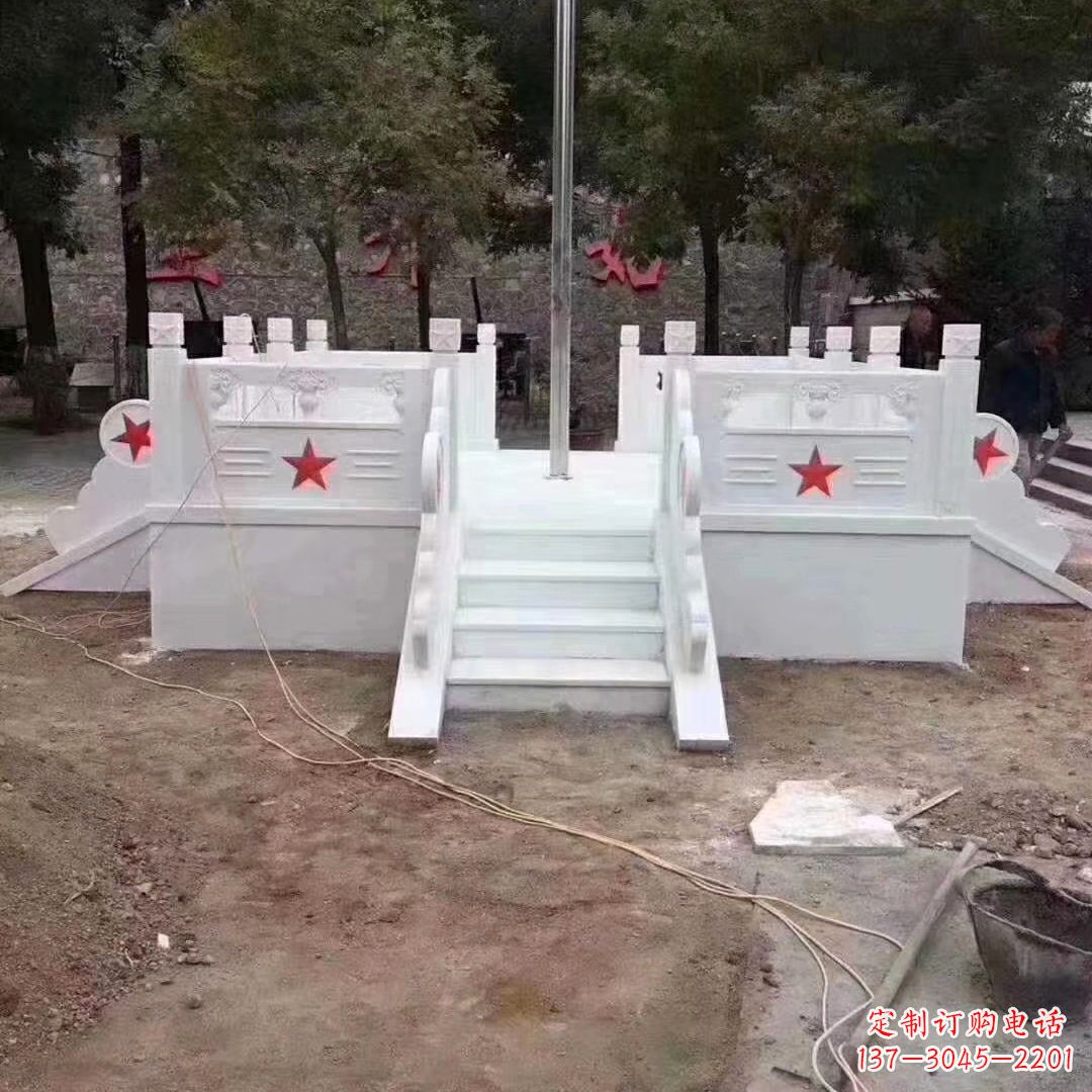 信阳学校校园升国旗台